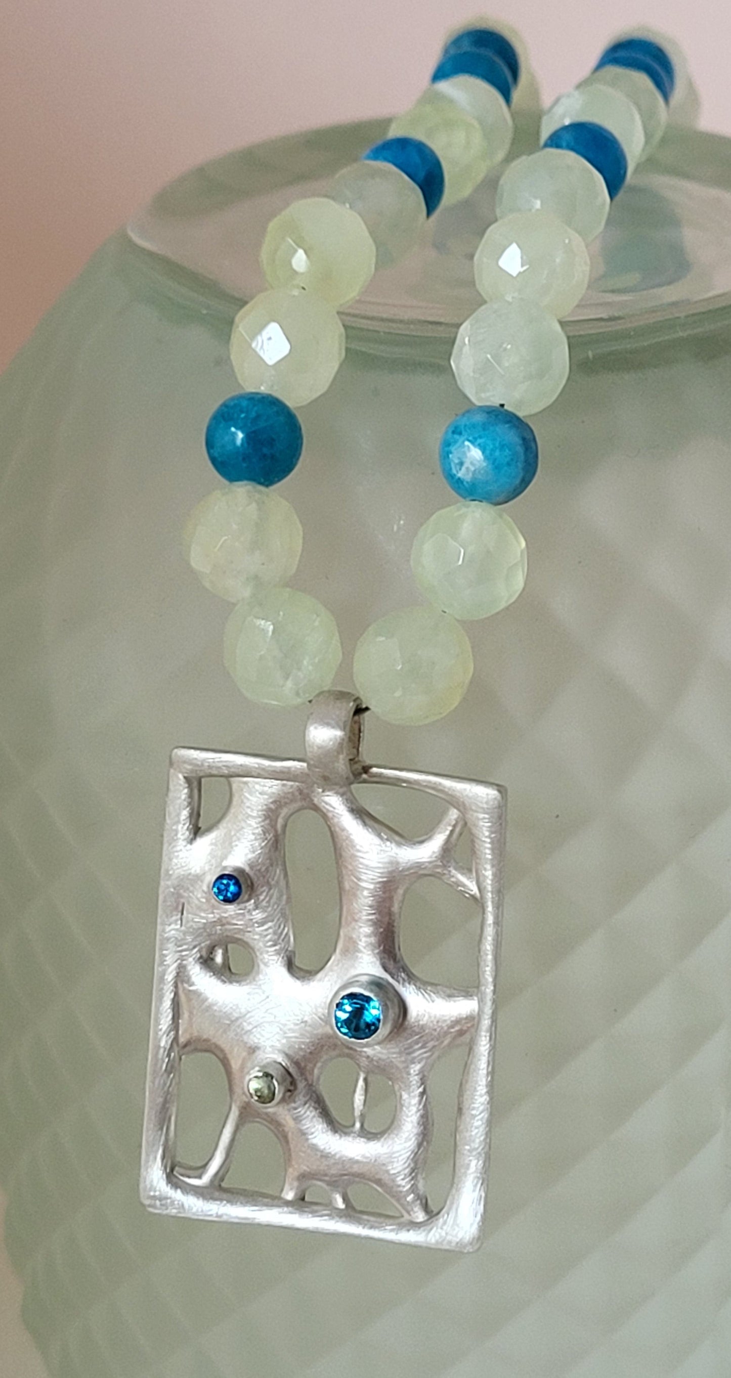 Secret River – Anhänger aus Sterling Silber mit Blauem Topas & Peridot