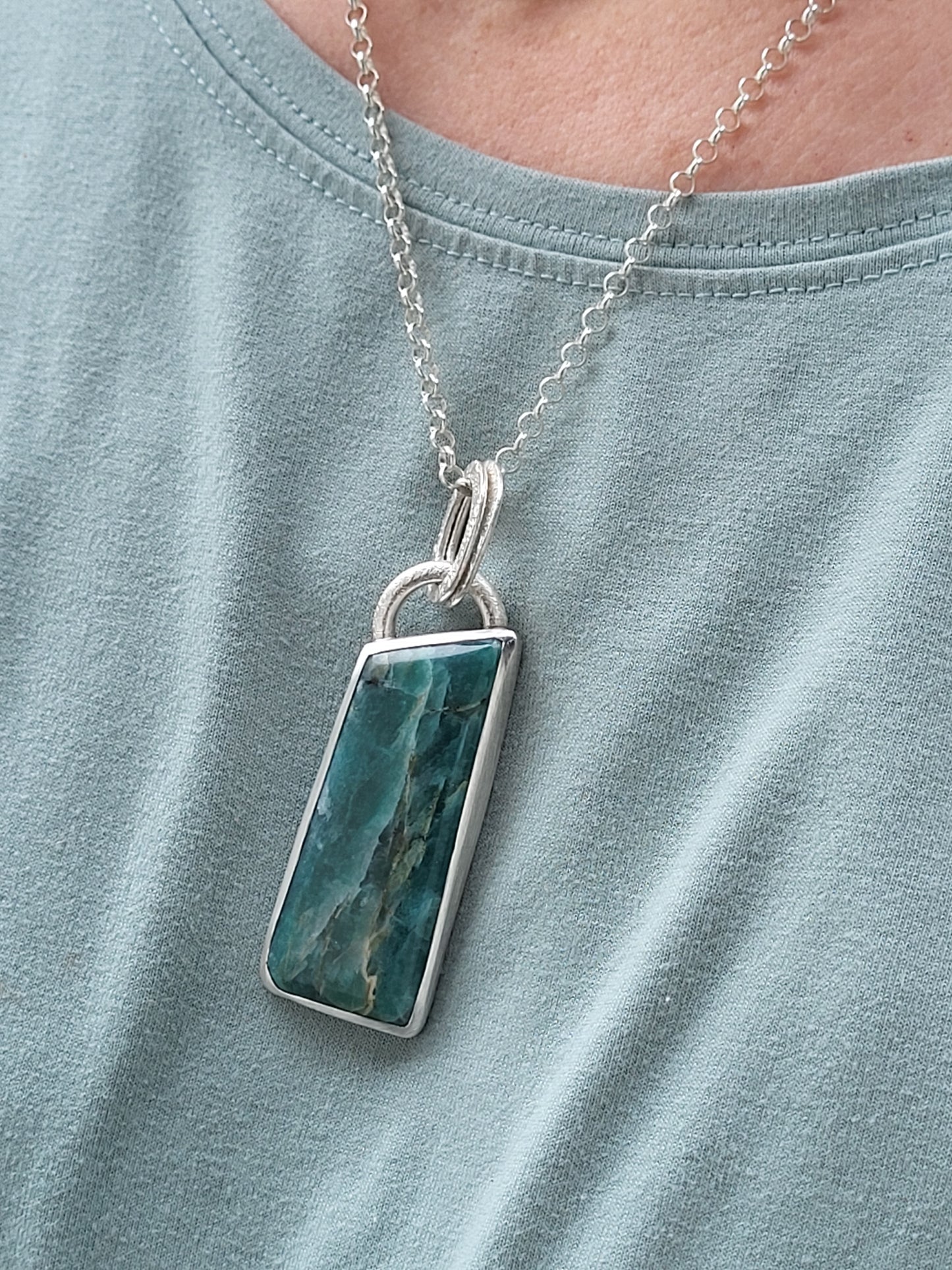 Apatite pendant - green soul with special unique packaging