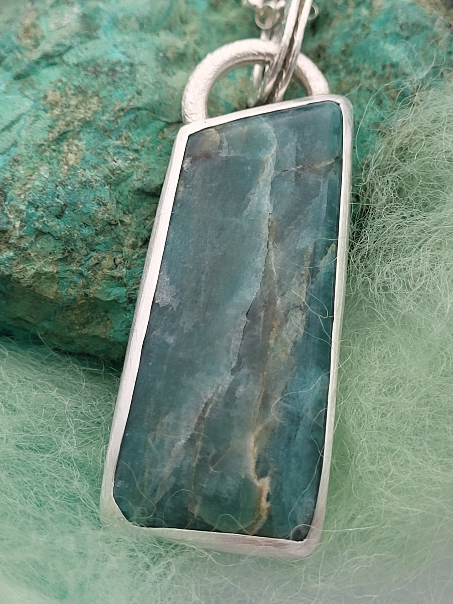 Apatite pendant - green soul with special unique packaging