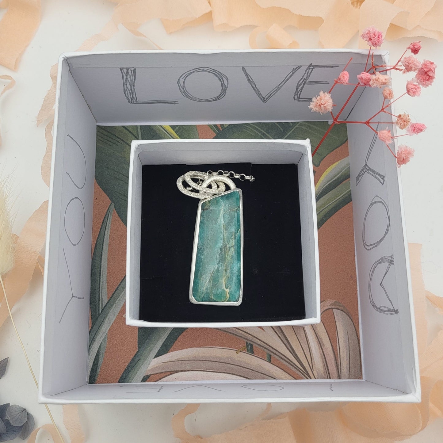 Apatite pendant - green soul with special unique packaging