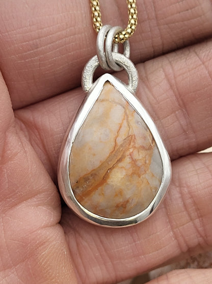 Anhänger „Herz der Klamm“ – Tropfen aus Stein, gesammelt im Zugspitzmassiv