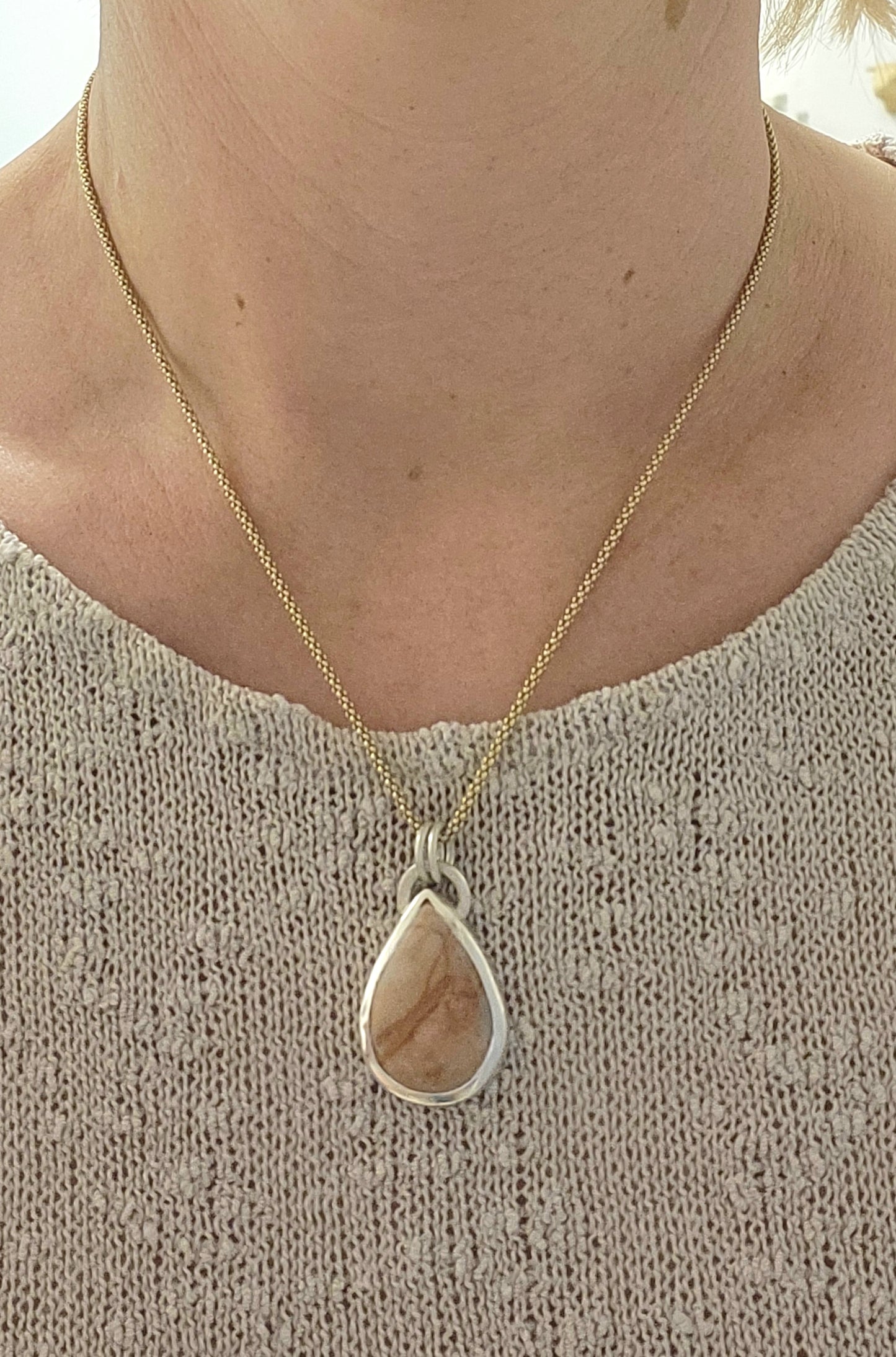 Anhänger „Herz der Klamm“ – Tropfen aus Stein, gesammelt im Zugspitzmassiv