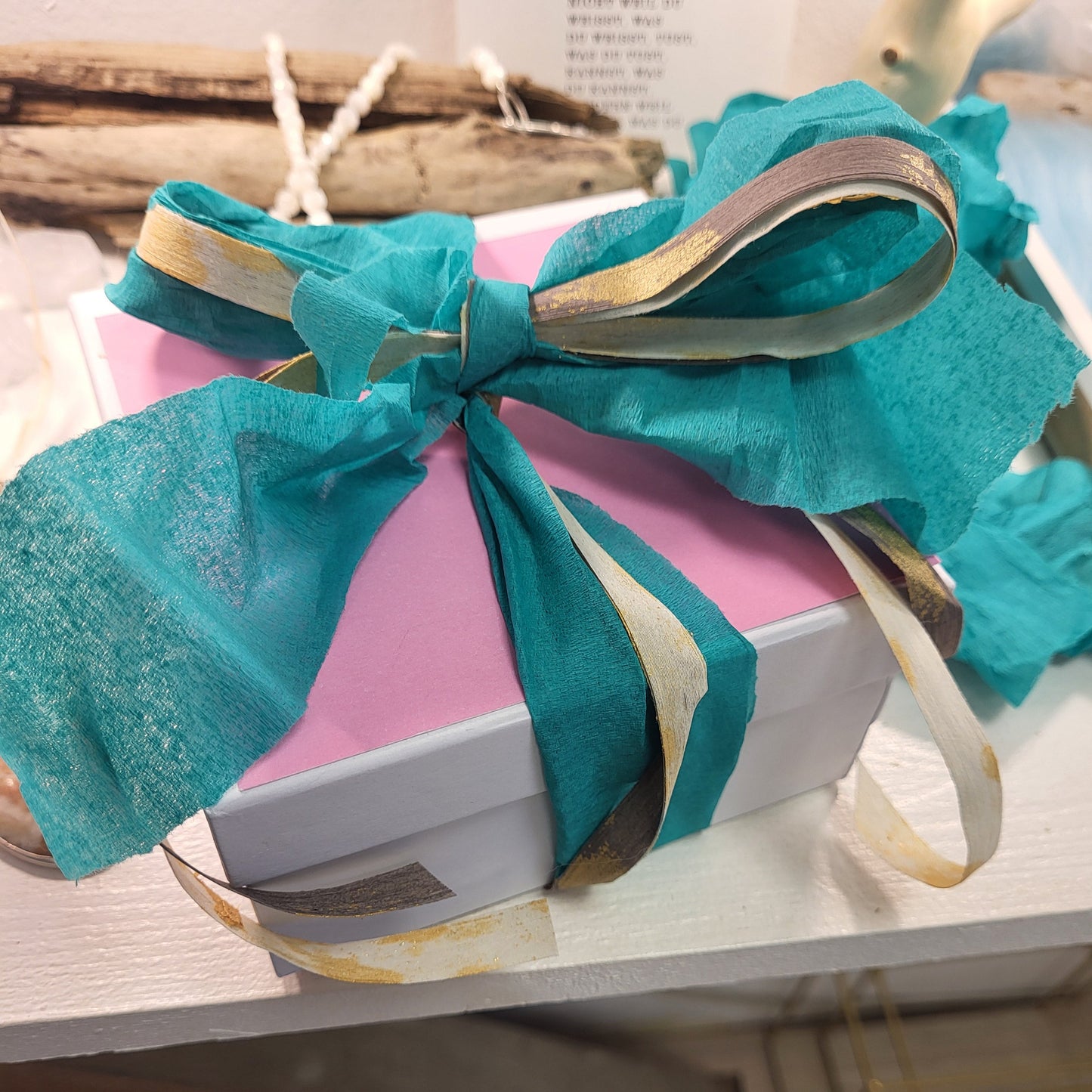 Apatit Anhänger- grüne Seele mit Sonder- Unikatverpackung