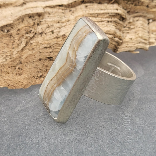 Aragonit Ring - Aus den Tiefen der Erde