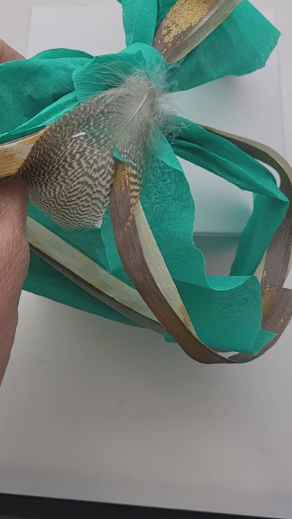 Apatit Anhänger- grüne Seele mit Sonder- Unikatverpackung