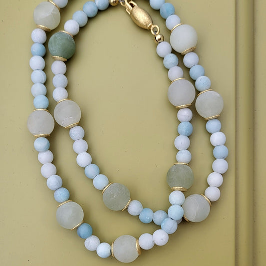 Edelsteinkette blau grün gold, Unikat-Halskette mit Achat, Amazonit und Silber vergoldet
