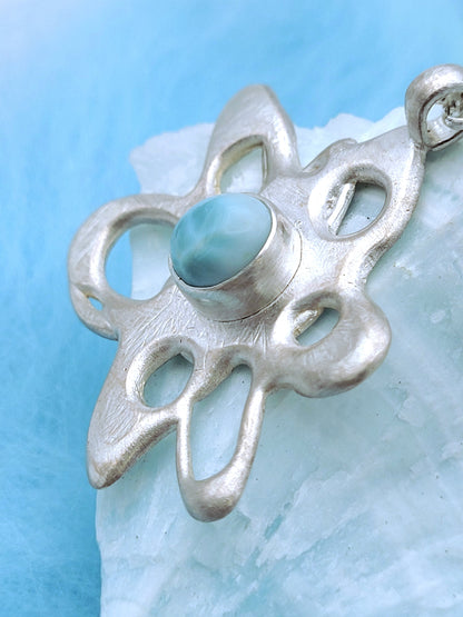 Bloom - Anhänger aus Sterlingsilber mit Larimar